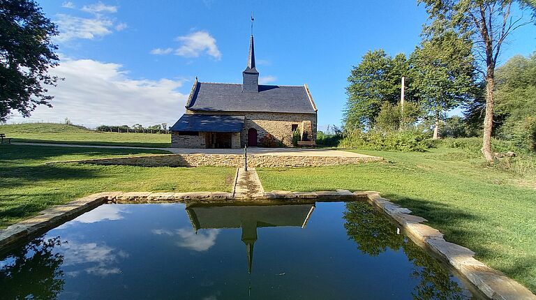 Chapelle et lavoir